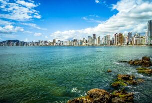 Descubra Santa Catarina: Praias, Montanhas e Cultura Encantadora